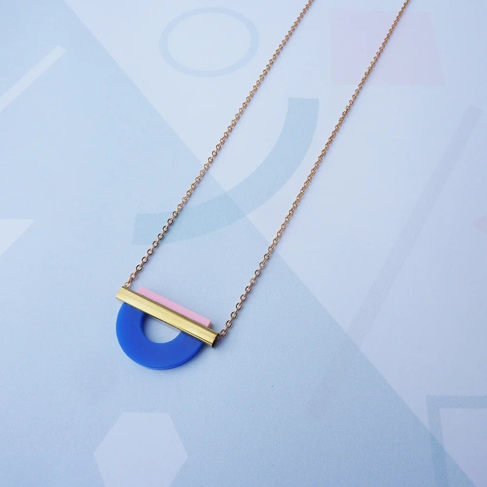 Drop Curve Necklace in Navy & Pink