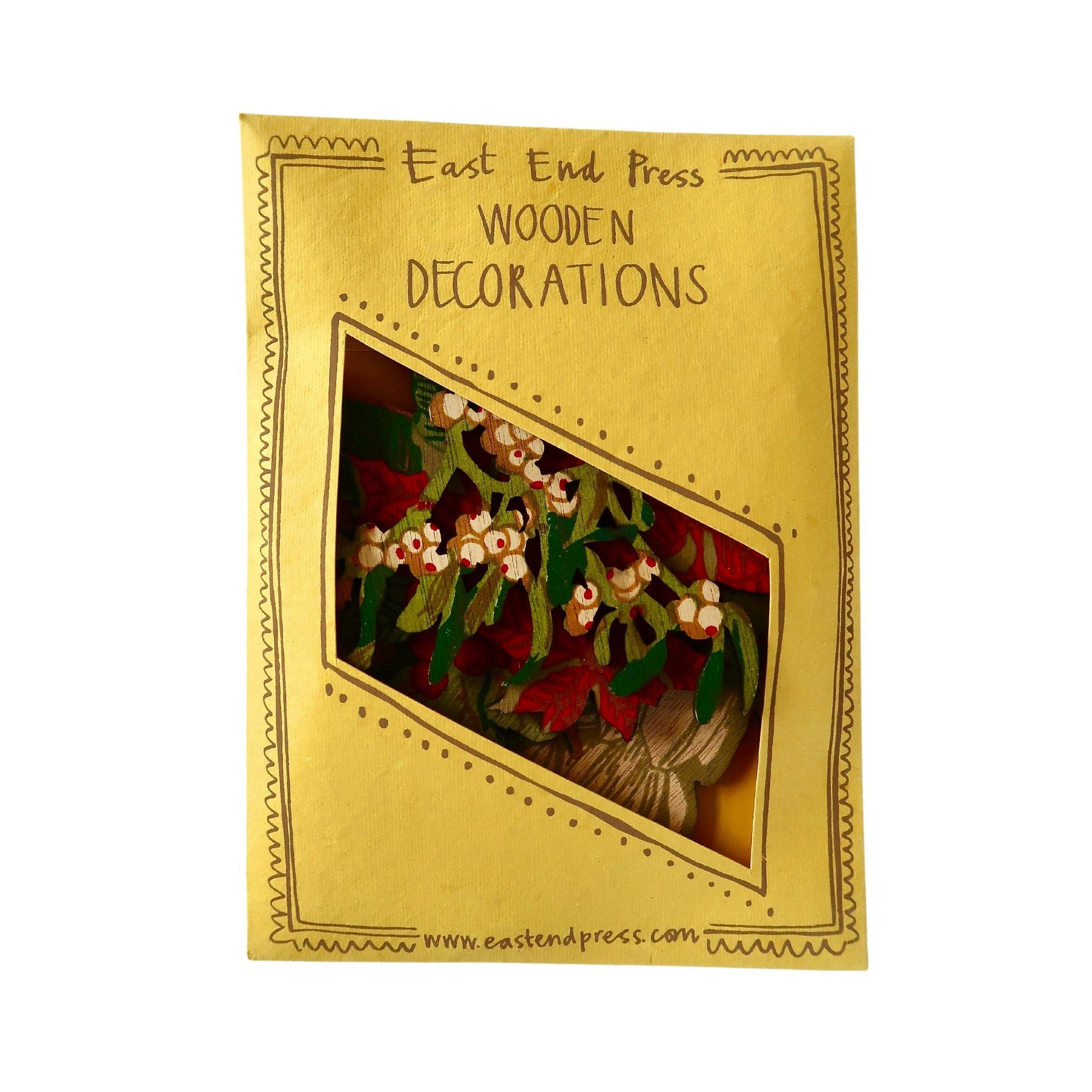 Wooden Winter Foliage Decorations